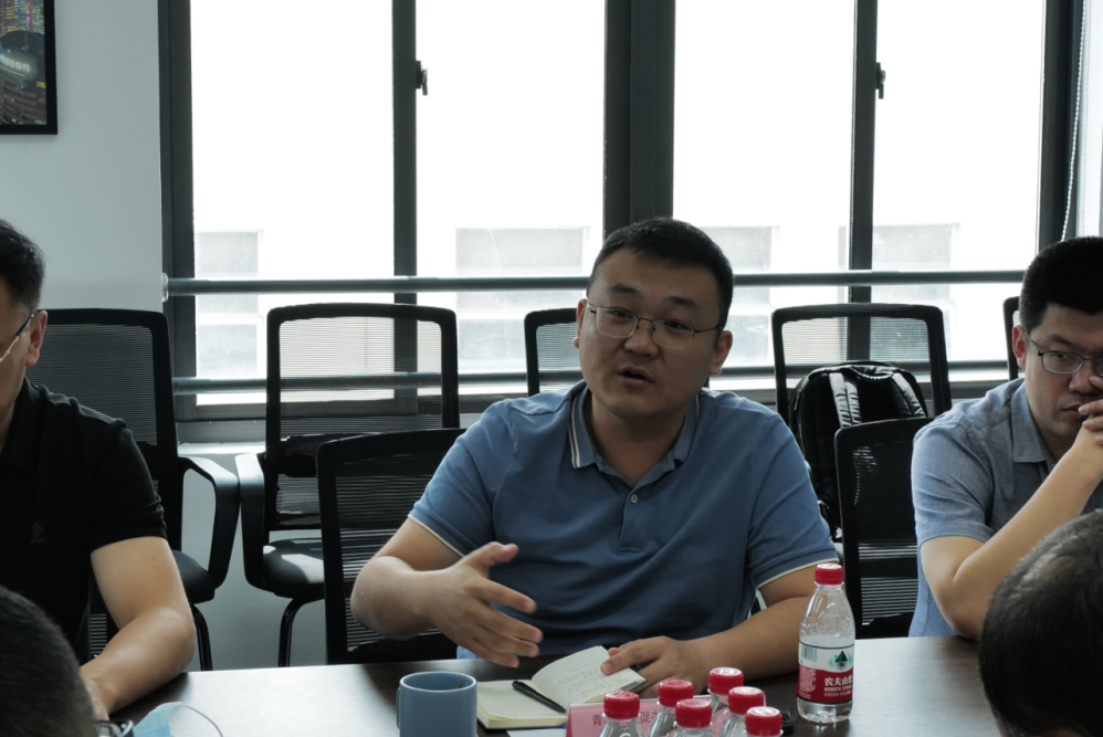 搭平台、拓场景、促合作|青岛市政府副秘书长、市投促办第一副主任王孝芝一行莅临金年金字招牌诚信至上智能参观指导(图3)