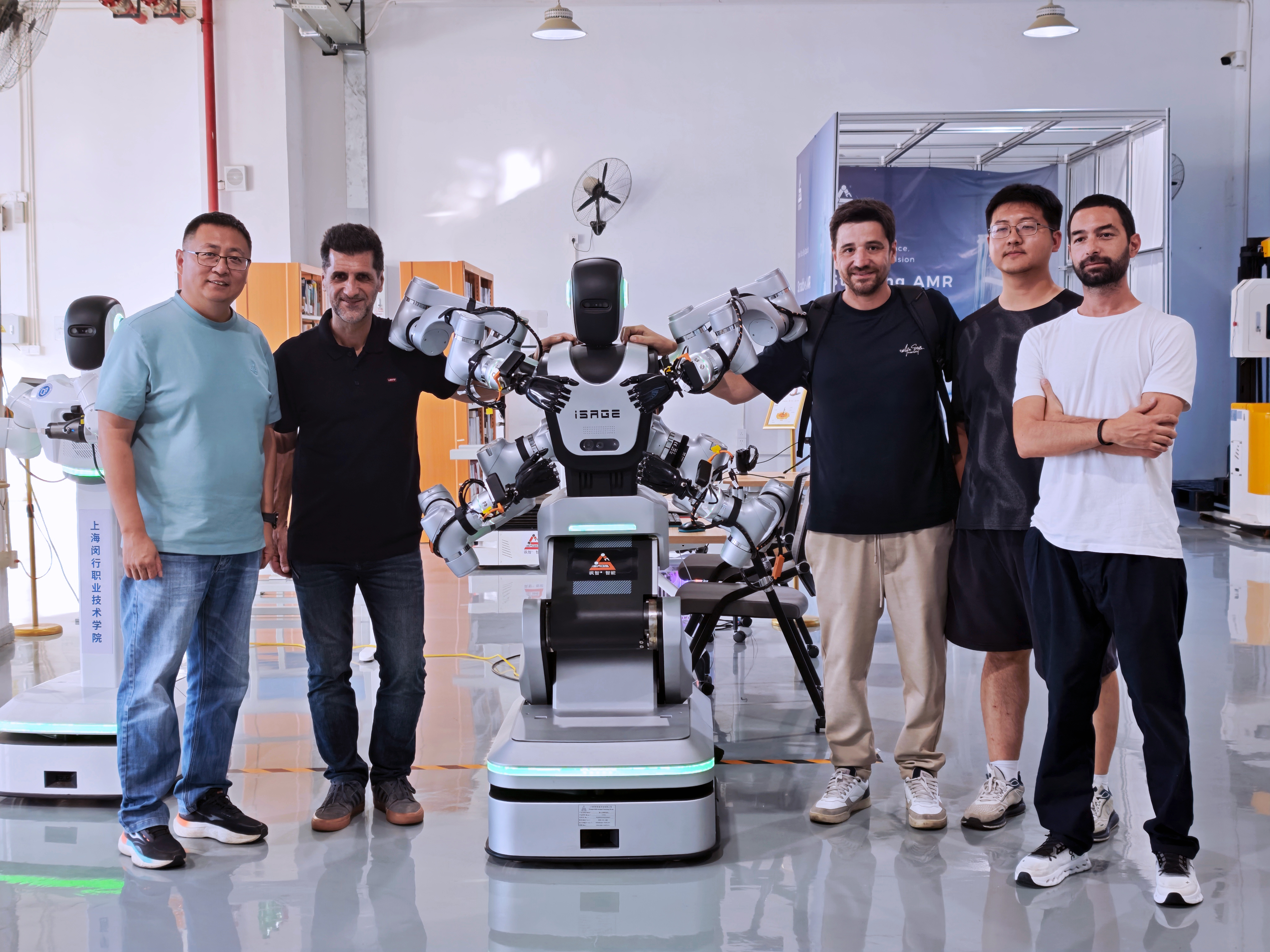 WRC热潮延续，实力吸睛！西门子能源、阿根廷Robots For Humanity等国际客户接连到访金年金字招牌诚信至上智能(图3)